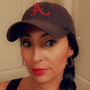 Meet your Posher, Julissa